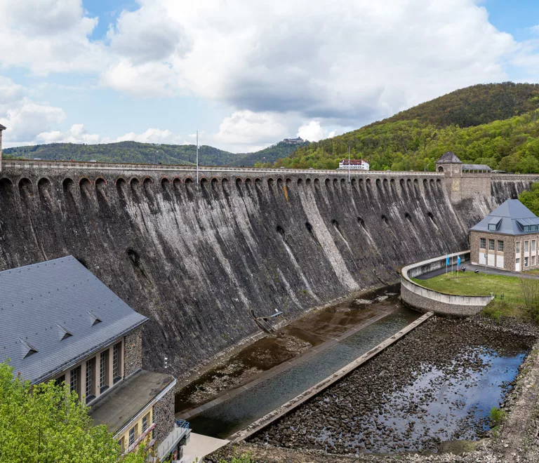 Erleben Sie den Edersee – Natur pur, nur eine Stunde von Willingen entfernt